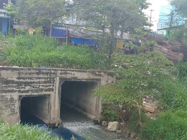 Kênh rạch ô nhiễm, nỗi ám ảnh mùa mưa