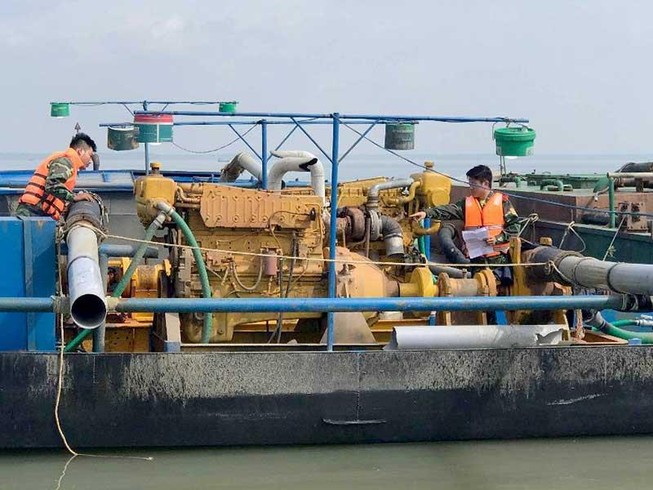 Trị sa tặc: Phạt thật nặng, tăng lực lượng...