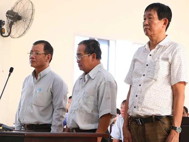 Cựu giám đốc Cao Minh Huệ bị 12 năm tù