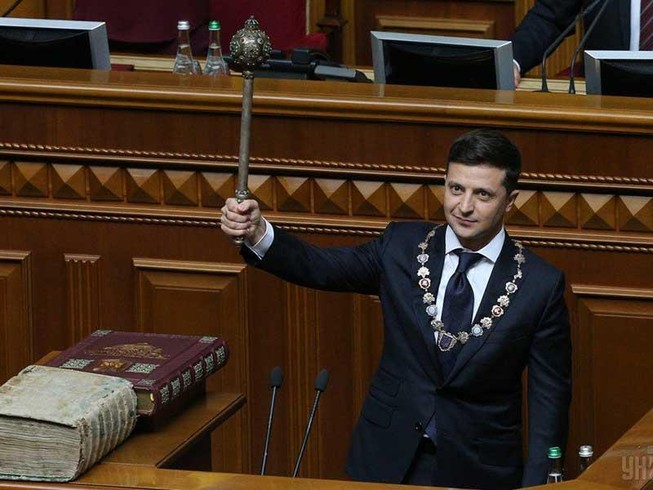 Tân Tổng thống Zelenskiy và niềm hy vọng của Ukraine