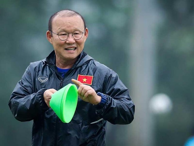 Thầy Park ‘3 không’ ở King’s Cup