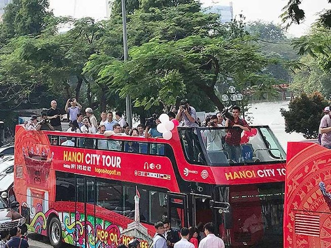 Xe buýt 2 tầng sẽ ‘chôn chân’ ở TP.HCM?