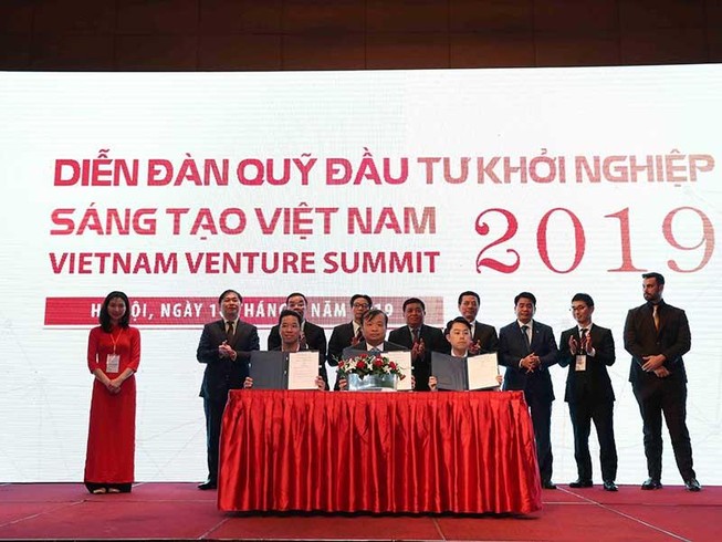 Cam kết rót 10.000 tỉ đồng cho start-up Việt