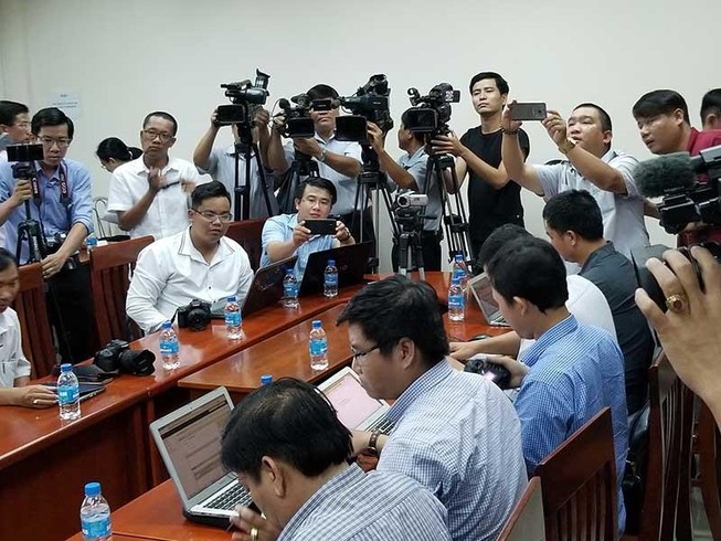 Vụ xăng giả Trịnh Sướng: Dân giảm tín nhiệm địa phương