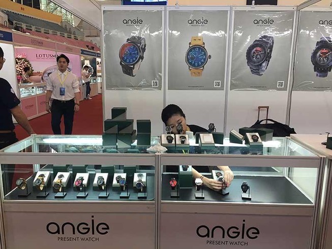 Nhiều đại gia quyết định bán đồng hồ