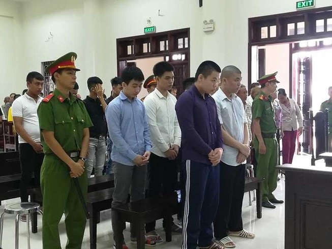 10 bị cáo vụ truy đuổi làm chết người kêu oan