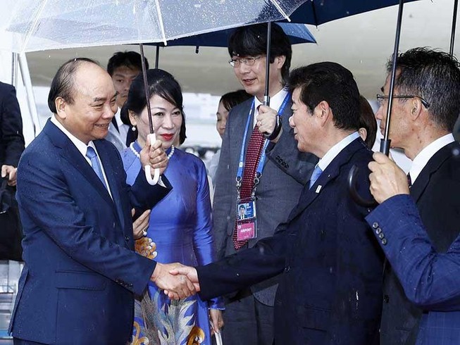 Thủ tướng đến Nhật tham dự Hội nghị G20