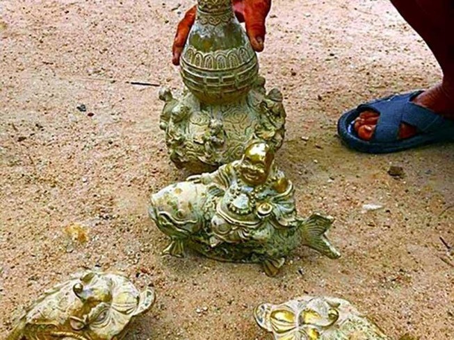 Nếu đào được cổ vật có giá trị thì hành xử sao?