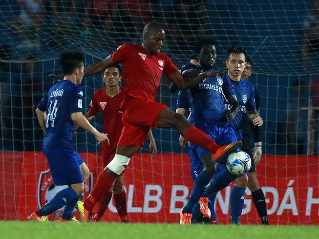 FIFA xử CLB Hải Phòng bồi thường gần 5 tỉ cho Stevens