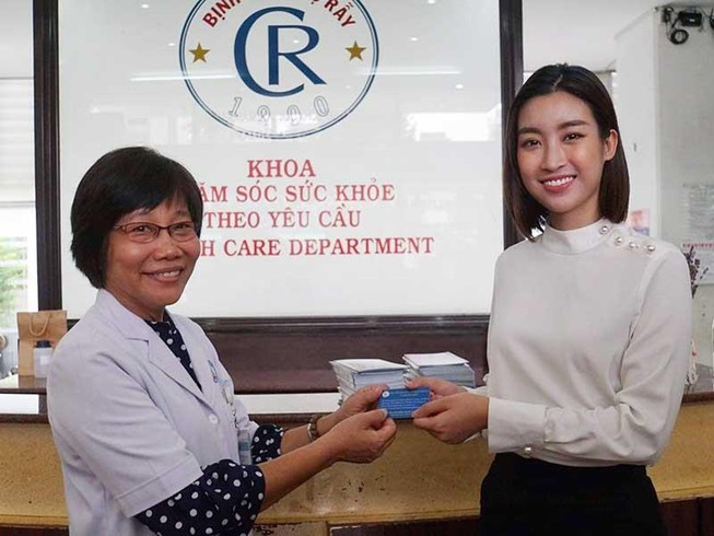 Hoa hậu Đỗ Mỹ Linh đăng ký hiến tạng