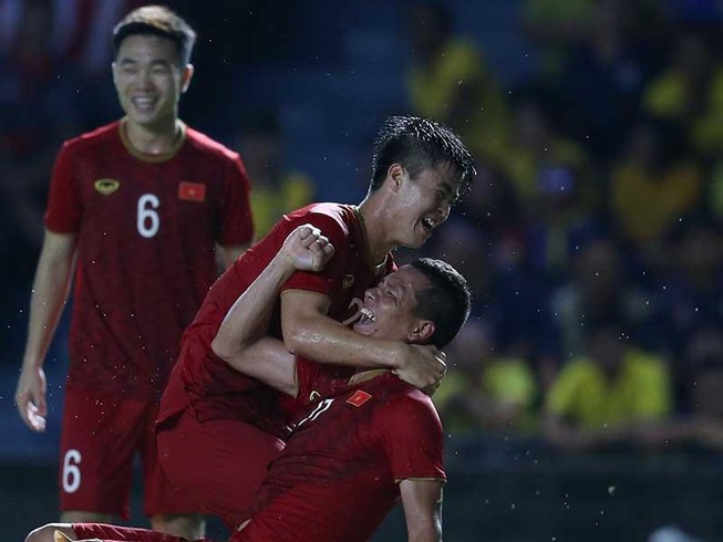 Thầy trò ông Park trong cái rủi có cái may