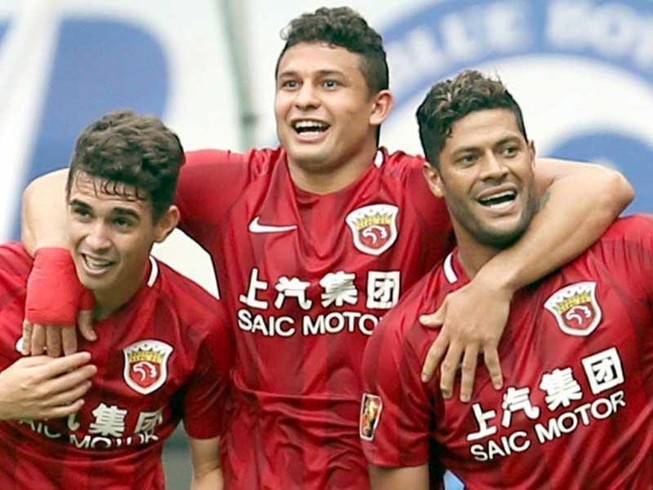 Trung Quốc nhập tịch ‘hàng khủng’ đá vòng loại World Cup