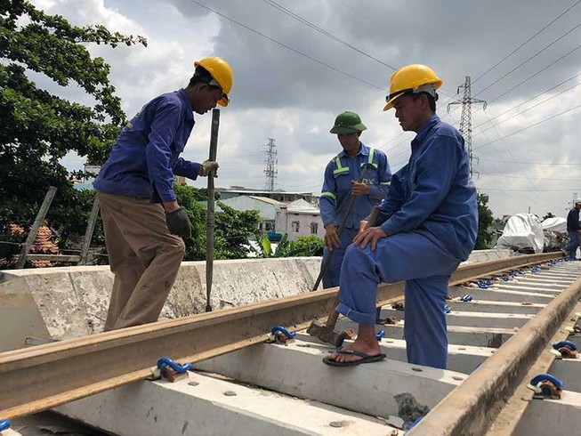 Thông cầu đường sắt Bình Lợi vào tháng 9