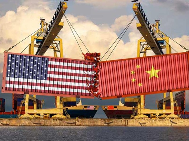 Từ thương chiến đến biển Đông: Khó khăn bủa vây Trung Quốc