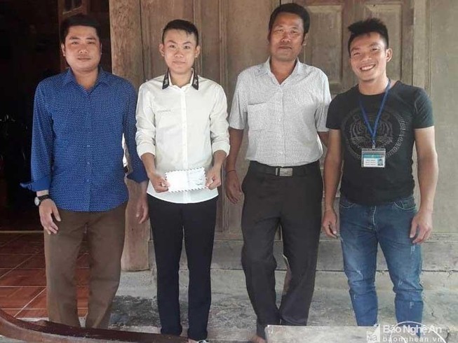 Chàng trai 17 tuổi cứu sống hai người bị nước lũ cuốn