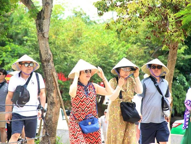 Cuộc đổ bộ của những ông chủ Hàn Quốc