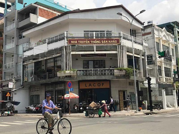 Nỗi buồn một nhà thờ tổ sân khấu đã mất