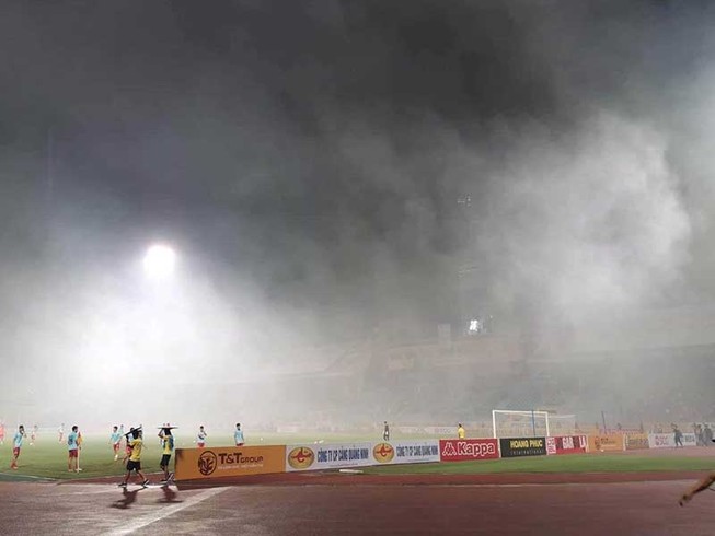 Sự cố sân Hàng Đẫy và vai trò của FIFA
