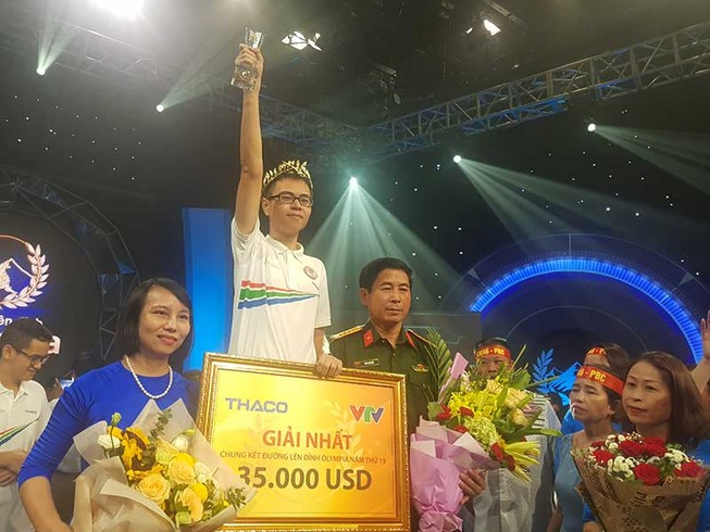 Chung kết Olympia 2019: ‘Em vô địch rồi, chị ơi!’