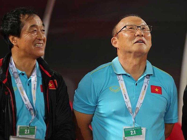 HLV Park Hang-seo: ‘May mắn vì không cùng bảng Hàn Quốc!’