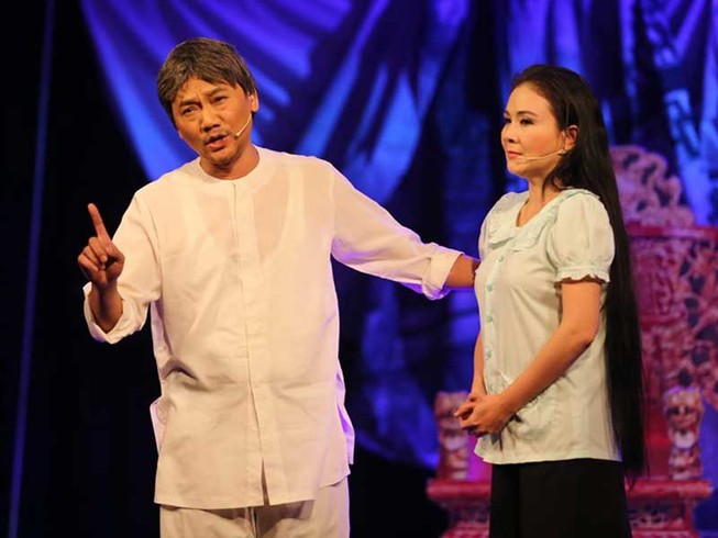 Cải lương miễn phí, nghệ sĩ lẫn khán giả đều buồn