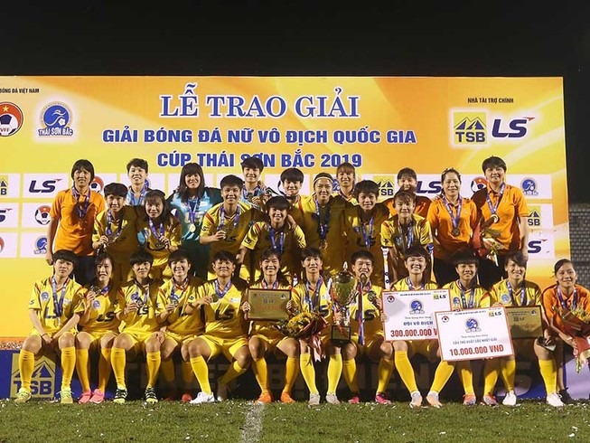 Nữ TP.HCM đòi lại ngôi vô địch một cách thuyết phục