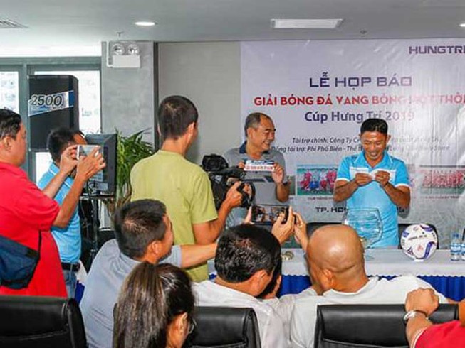 Ông Ba Ram tổ chức giải ‘Vang bóng một thời’