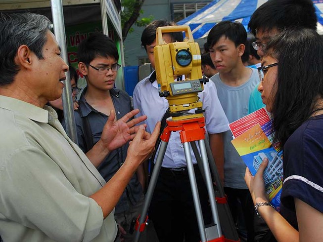Năm 2020, trường đại học ngừng tuyển sinh cao đẳng