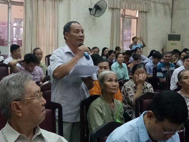 Cử tri TP.HCM bức xúc về nạn tham nhũng