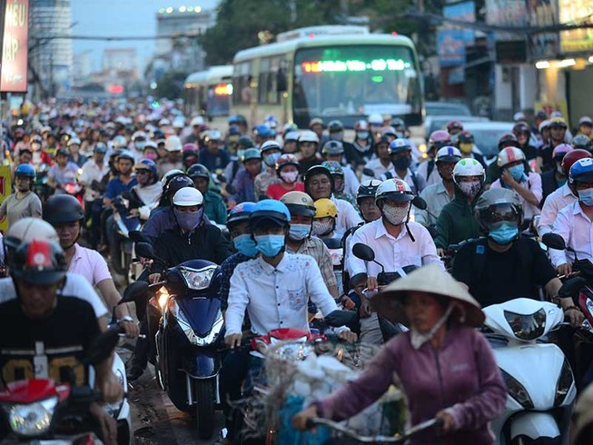 Ngán ngẩm với con đường ‘dài nhất’ TP.HCM