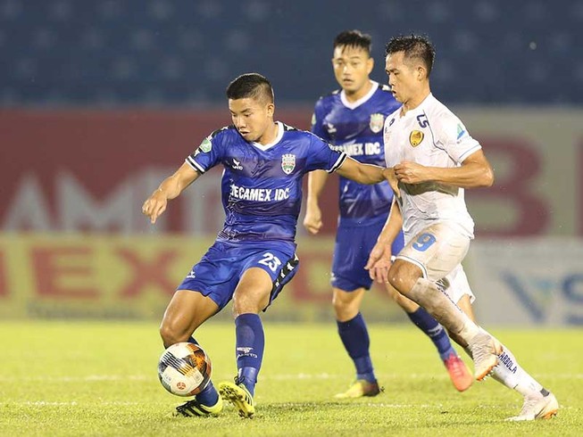 Mất mặt nhà vô địch