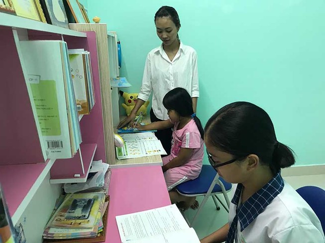 19 tuổi được trao căn nhà khuyến học