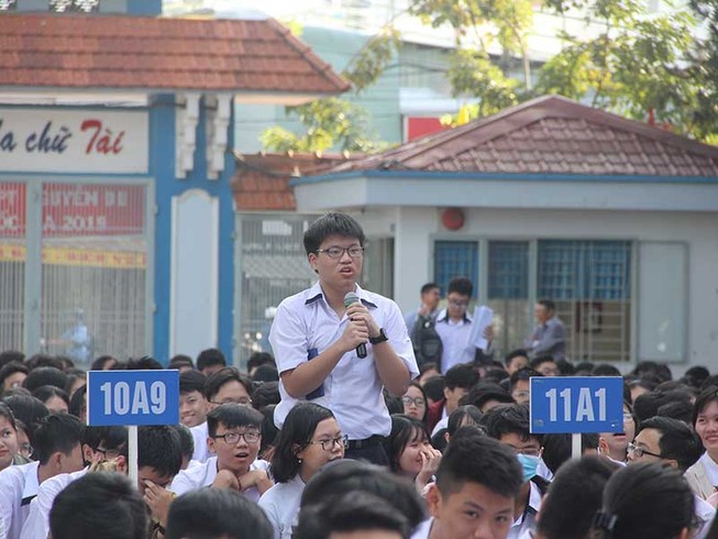 Dạy học sinh cách xài mạng xã hội
