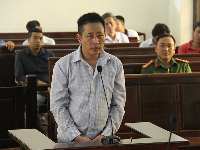 Tòa nói về vụ CSGT bắn chết người chỉ bị 18 năm tù