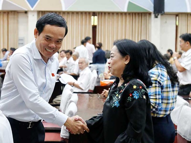 Xử nghiêm cán bộ chống tham nhũng lại đi tham nhũng