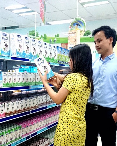 Bị truy thu thuế, tám doanh nghiệp sữa phản đối