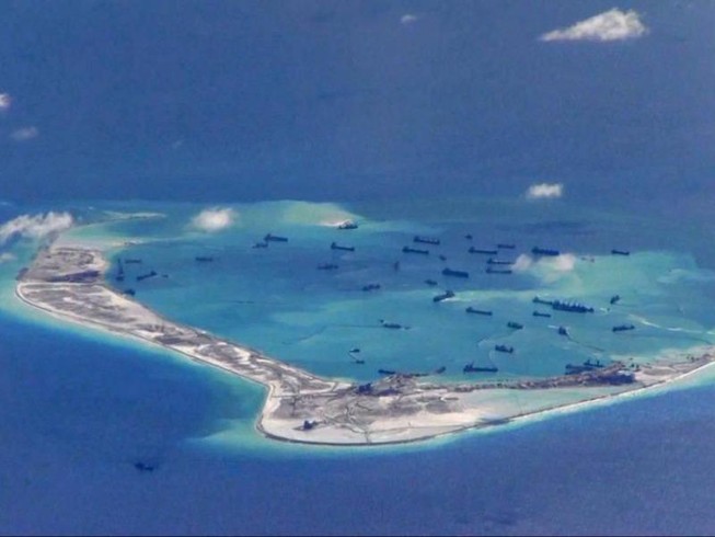 Philippines nói 'không thể cản' quân sự hóa Biển Đông