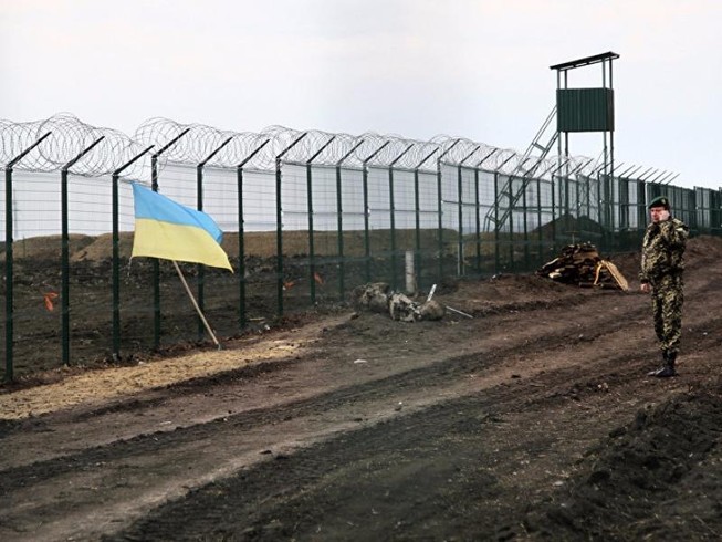 Ukraine đòi xây pháo đài ‘bất khả xâm phạm’ sát Nga