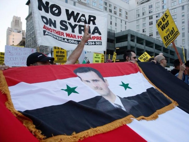 Pháp muốn thuyết phục Nga hợp tác về Syria