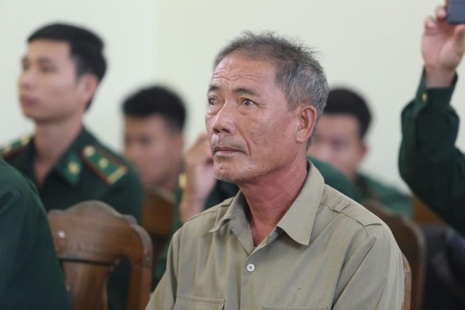 Người dân kể việc phát hiện 25 bánh heroin