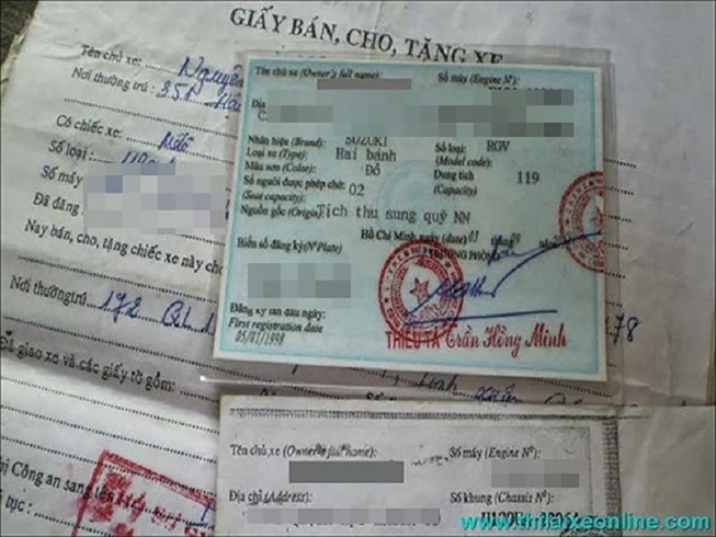 Mua xe chỉ viết giấy tay, làm thủ tục sang tên ra sao?