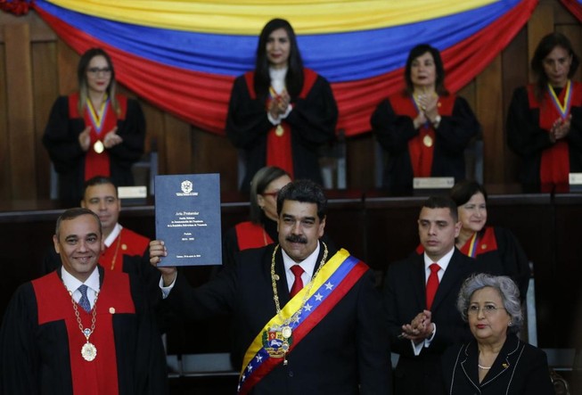 Tổng thống Venezuela vừa tái nhậm chức đã gặp nhiều khó khăn