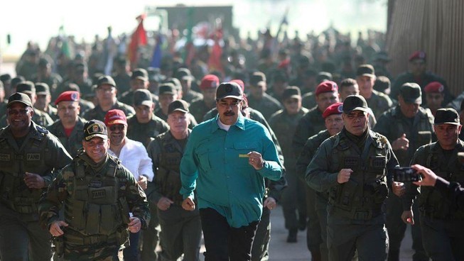 Ông Maduro tuyên bố đặt quân đội trong tình trạng báo động