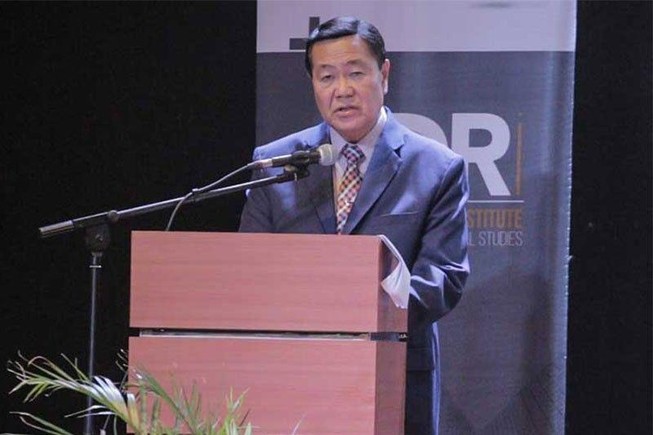 Khuyến cáo ông Duterte về thỏa thuận đánh cá với Trung Quốc