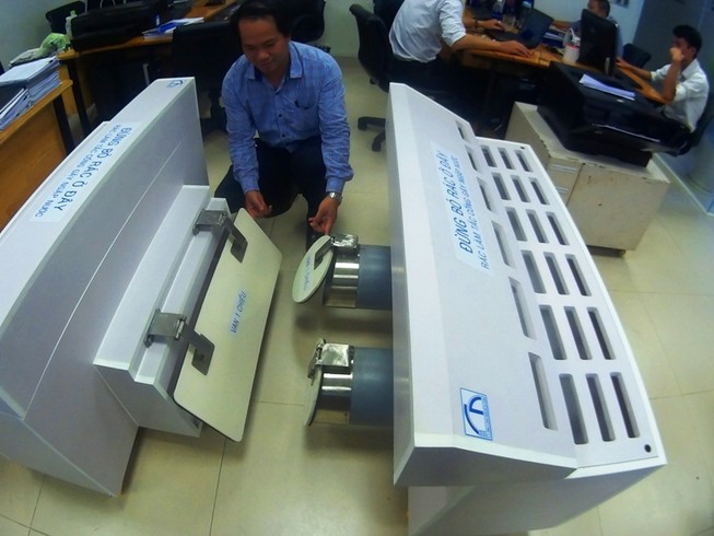 Bắt đầu thay hàng loạt hố ga thối ở quận 3, 4, Gò Vấp