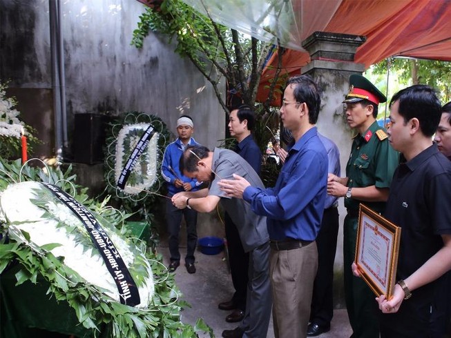 Đề nghị công nhận liệt sĩ cho nhà báo Đinh Hữu Dư