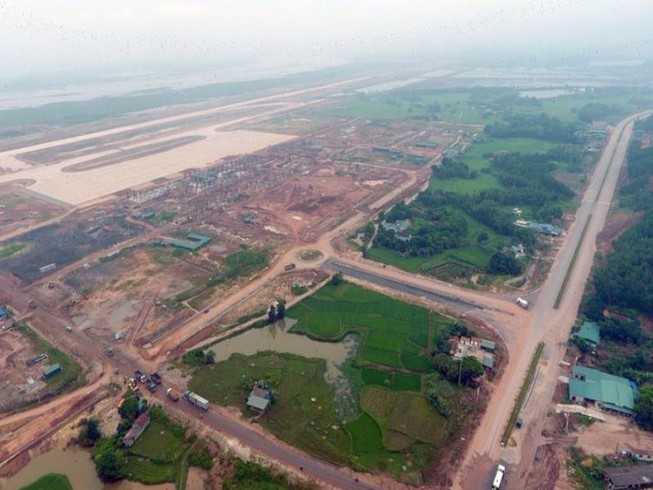 Thủ tướng phê bình chậm điều chỉnh quy hoạch sân bay