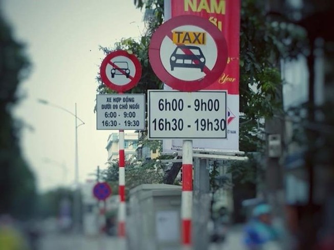 Cấm loại hình Uber, Grab hoạt động nhiều tuyến phố