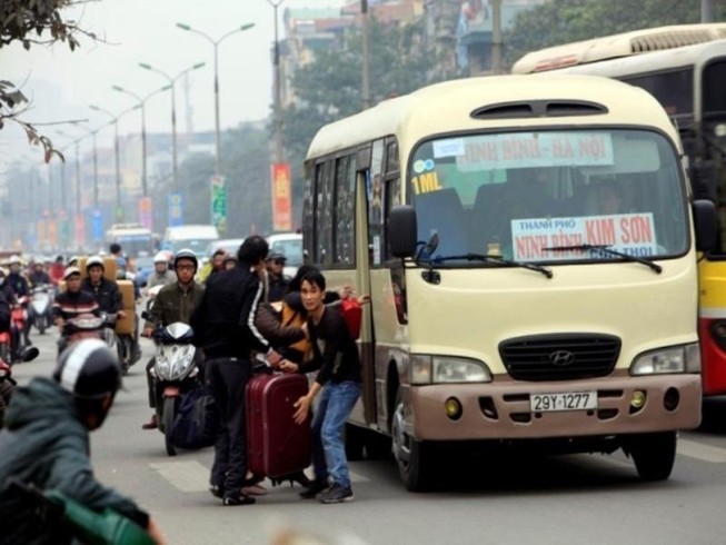 Xử nghiêm nạn xe dù, bến cóc ở Hà Nội và TP.HCM