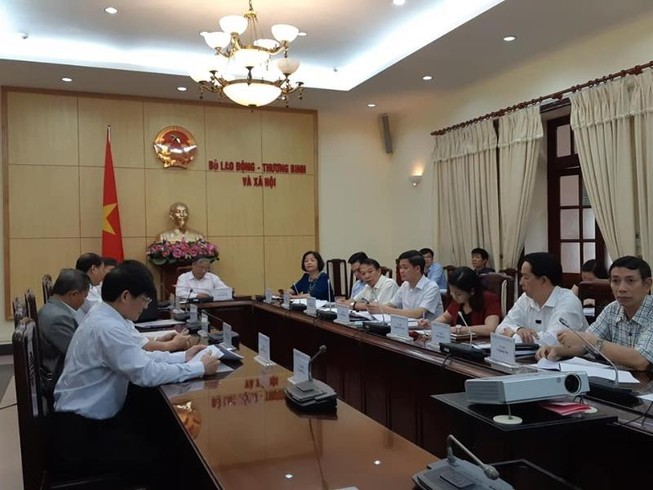 Bàn về tăng lương: Tăng bao nhiêu là tạm ổn?